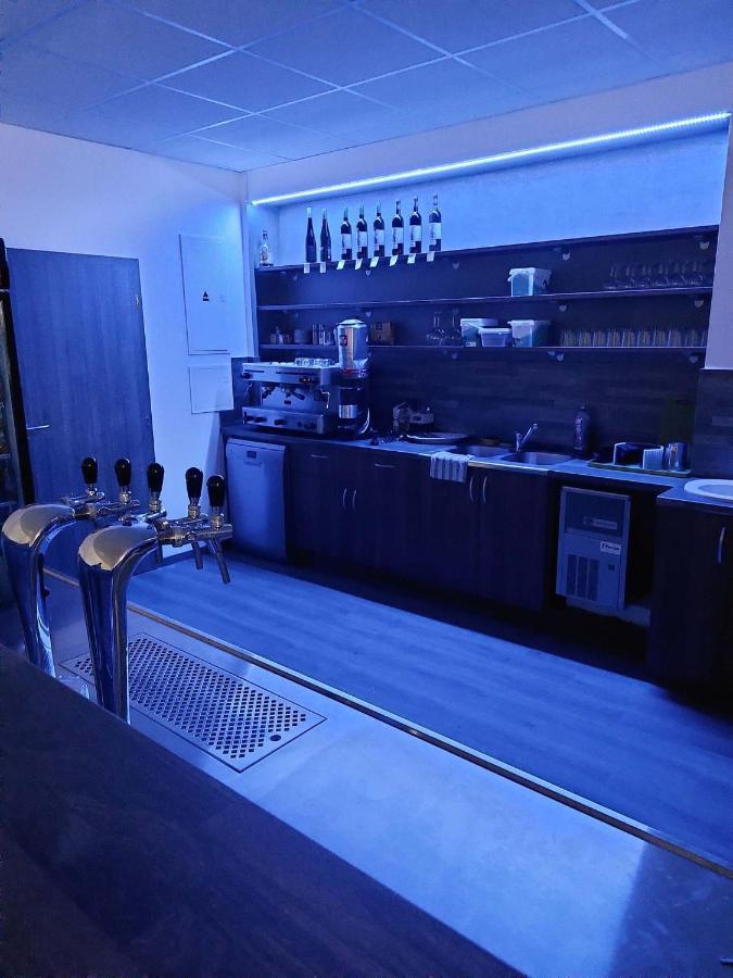 Vlci Dul Bludov Hotel Bludov  ภายนอก รูปภาพ